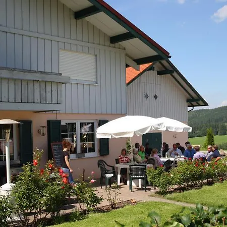 Gut Buchenhof Appartement *